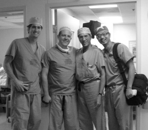 Dr Guilarte y Dr Malcolm Paul & team - Hoag Memorial Hospital Presbyterian Irvine California University (Newport Beach, California, USA) Dr Guilarte y Dr Malcolm Paul & team - Hoag Memorial Hospital Presbyterian Irvine California University (Newport Beach, California, USA)