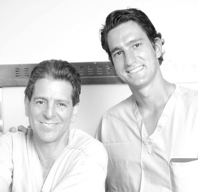 Dr Guilarte y Dr Robert Goldberg - Jules Stein Eye Institute/University of California at Los Angeles UCLA (Los Angeles, California, USA) Dr Guilarte y Dr Robert Goldberg - Jules Stein Eye Institute/University of California at Los Angeles UCLA (Los Angeles, California, USA)